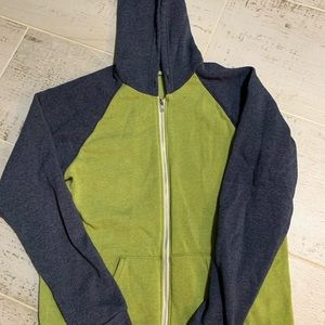 Green/light gray hoodie